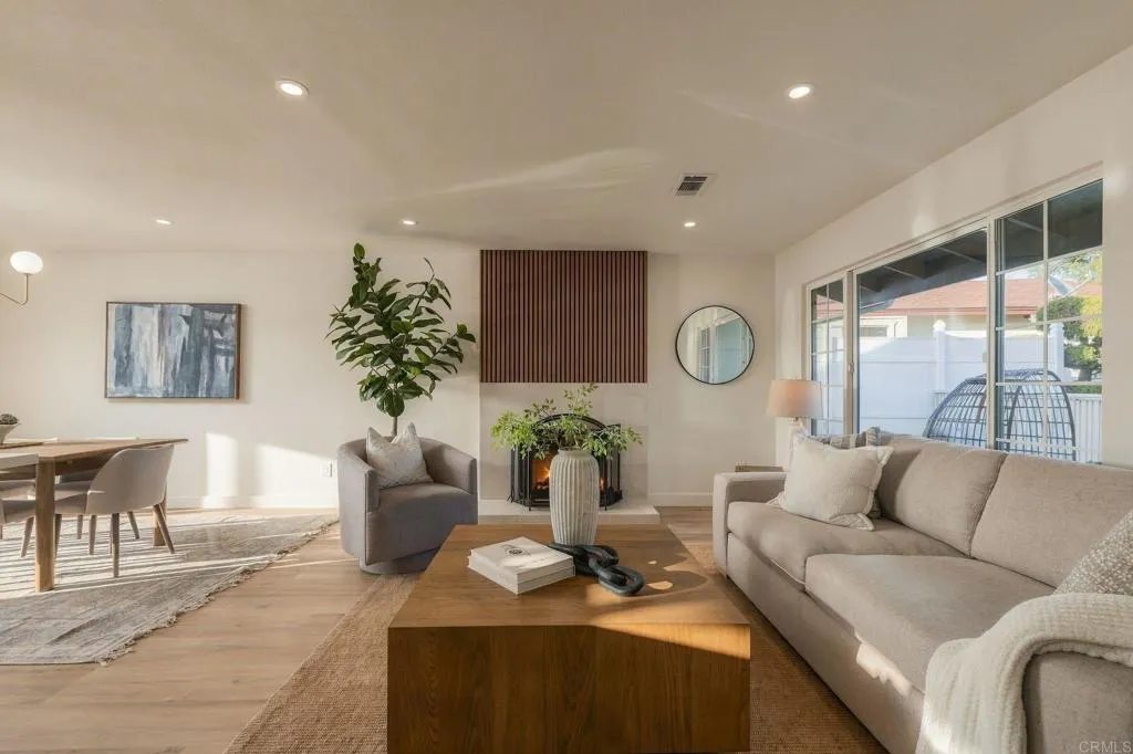 https://cdn.realtyfeed.com/cdn/127/307100807/82f688983edeeefa7b67187658d28139.webp