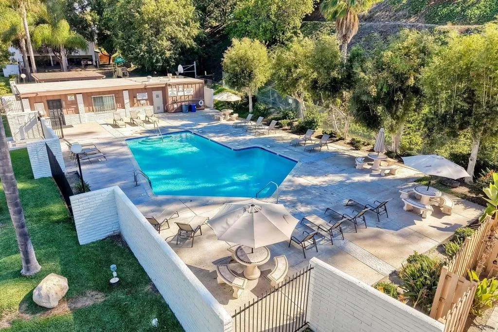 https://cdn.realtyfeed.com/cdn/127/307100815/82d69850f32c9c748a869032919365ca.webp