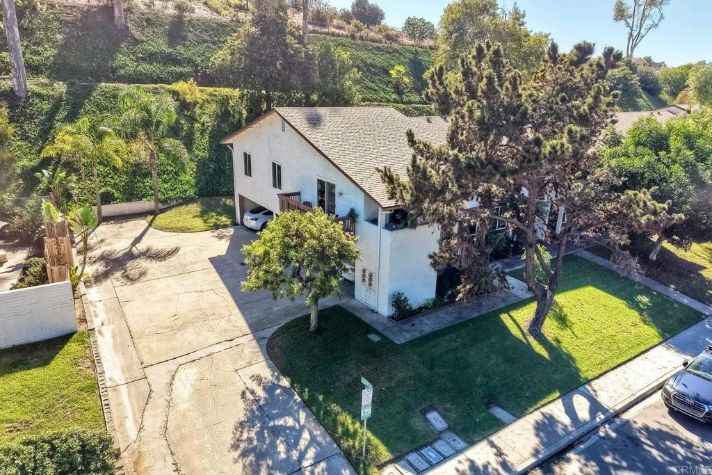 https://cdn.realtyfeed.com/cdn/127/307100815/895af357f4933b68e74f5b8dedbea27c.webp