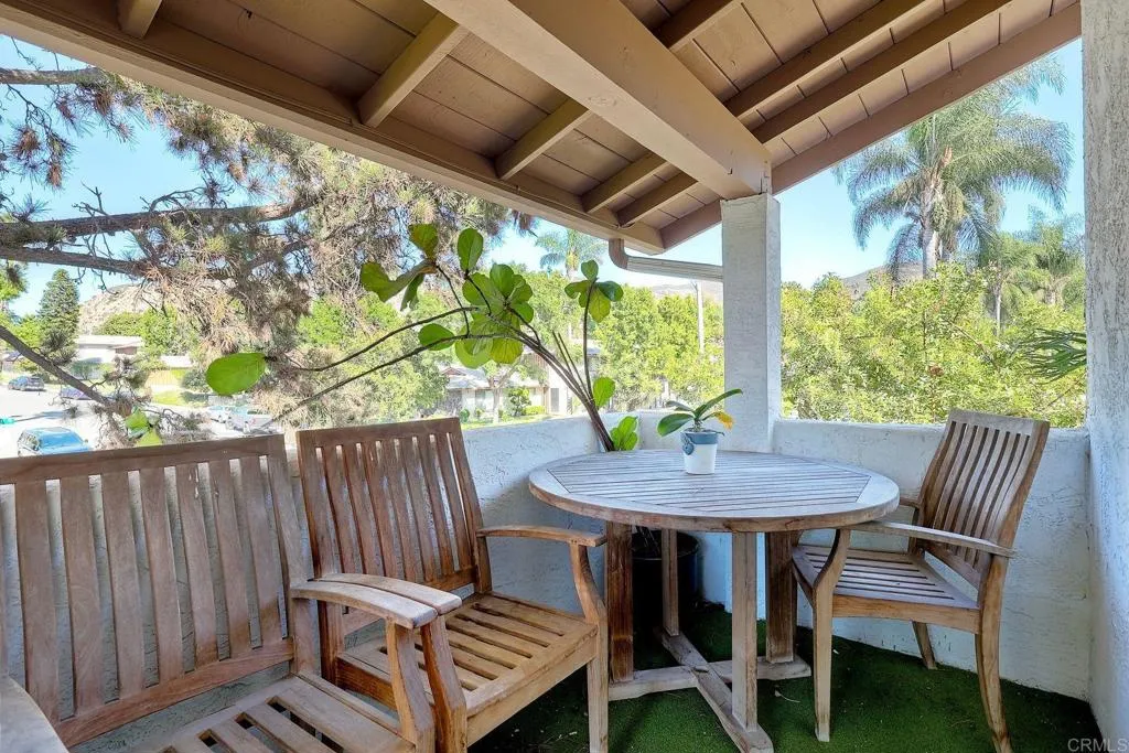 https://cdn.realtyfeed.com/cdn/127/307100815/927ee164762a7272294fd13e2f922db0.webp