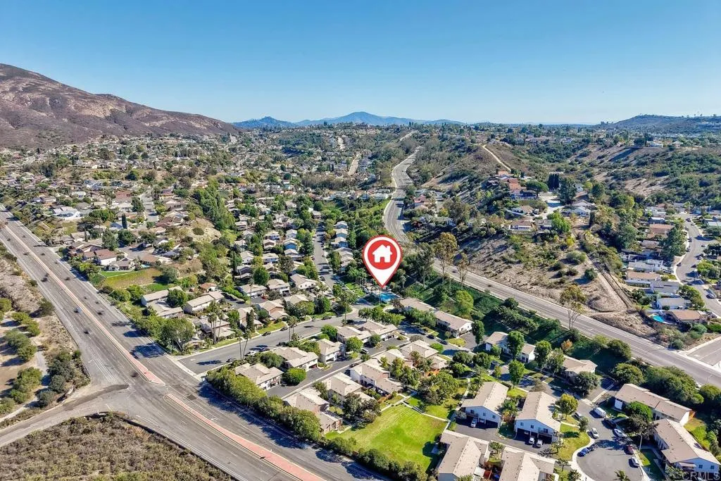 https://cdn.realtyfeed.com/cdn/127/307100815/fa9371ff25d9d0af0043e1eee5983179.webp