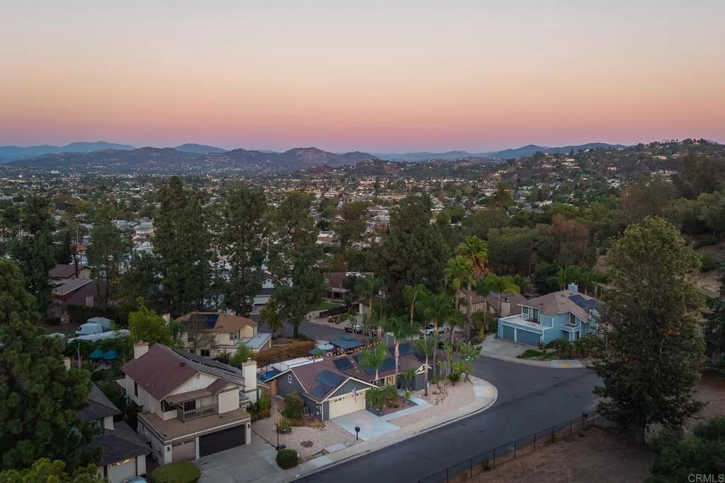 https://cdn.realtyfeed.com/cdn/127/307100851/4d4f407f49e50911bcbcbf7790320ea6.webp