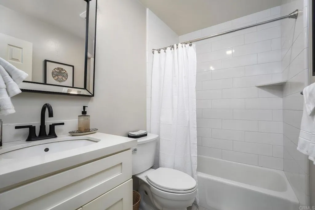 https://cdn.realtyfeed.com/cdn/127/307100851/6aee49630a10e9044569c31f96ecbd7c.webp