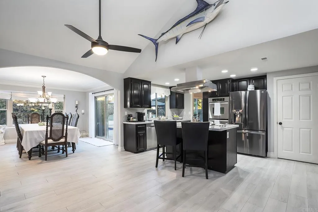 https://cdn.realtyfeed.com/cdn/127/307100851/79acd9af270ff1f4bc27e778826aba34.webp