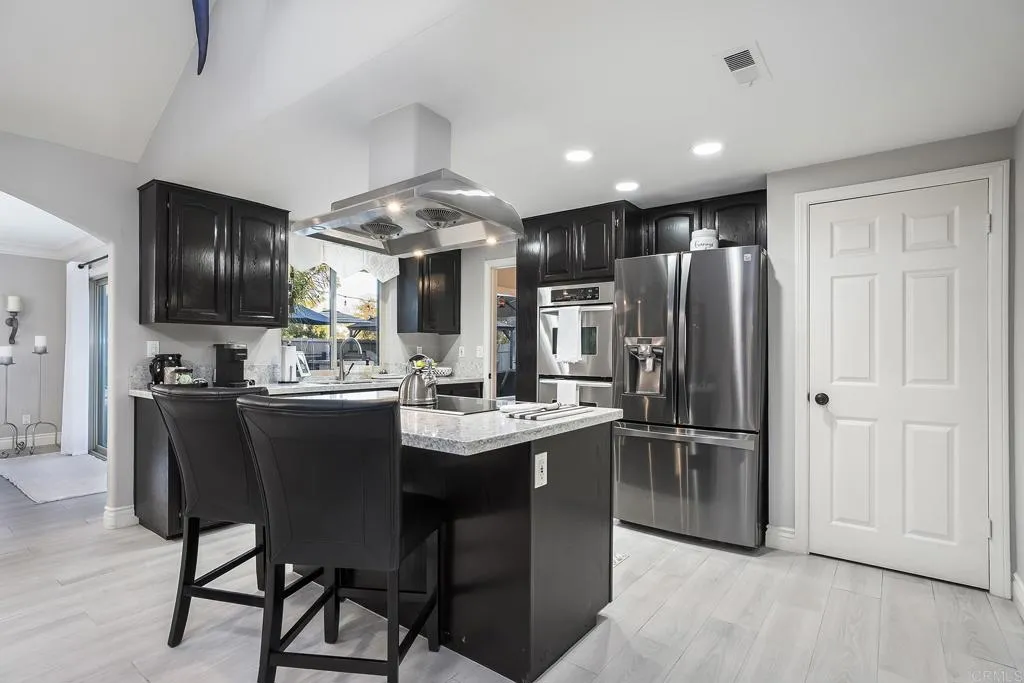 https://cdn.realtyfeed.com/cdn/127/307100851/ba97af103448da91f40a8adada7c8c6d.webp