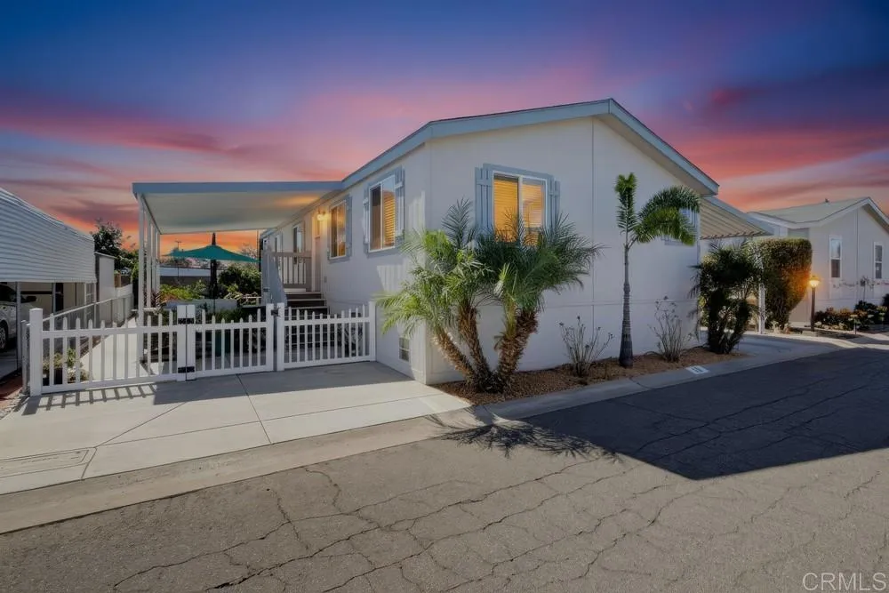 https://cdn.realtyfeed.com/cdn/127/307100921/77ca8321b184ddebaa5c3f69ffc7b349.webp