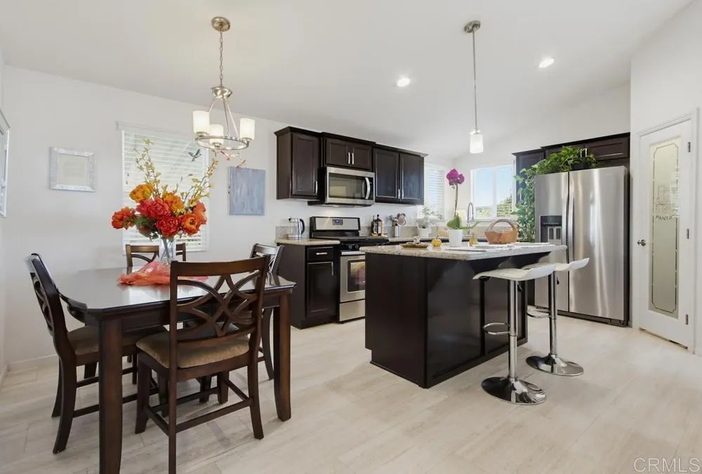 https://cdn.realtyfeed.com/cdn/127/307100921/8bcec31cc0157914d90566f123172fc3.webp