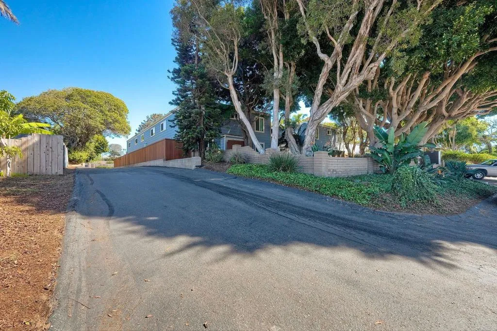 https://cdn.realtyfeed.com/cdn/127/307100936/33ab02e1ac536572e2119f5dedbd11e7.webp