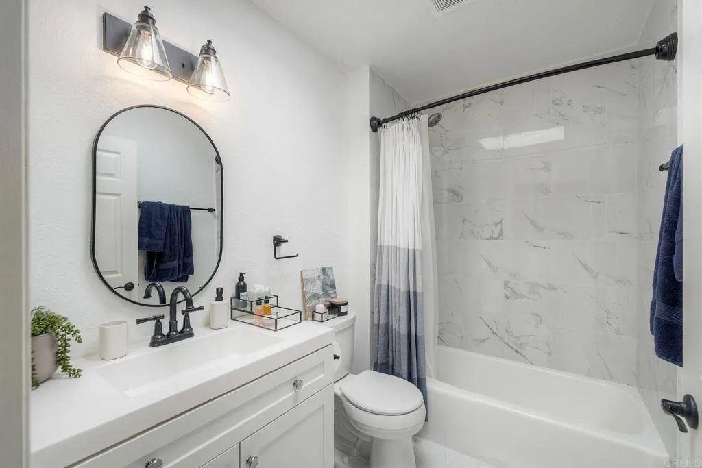 https://cdn.realtyfeed.com/cdn/127/307100936/70bdc9e7f517f7dc507562ca30afd2dc.webp