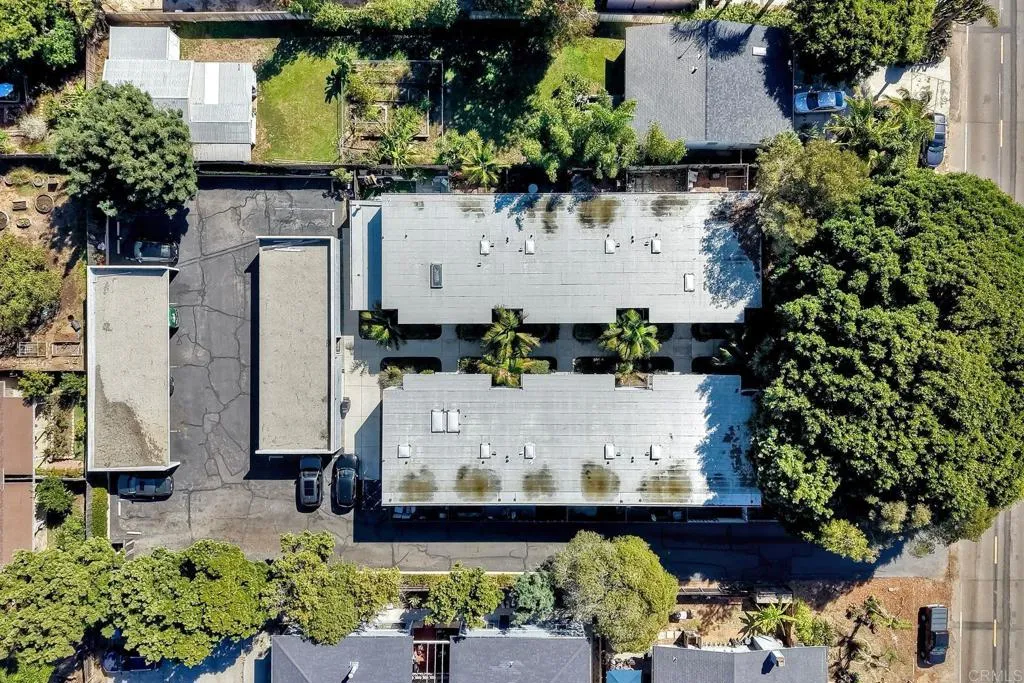 https://cdn.realtyfeed.com/cdn/127/307100936/98ee09ccaeb6a1edea35c2010050f031.webp