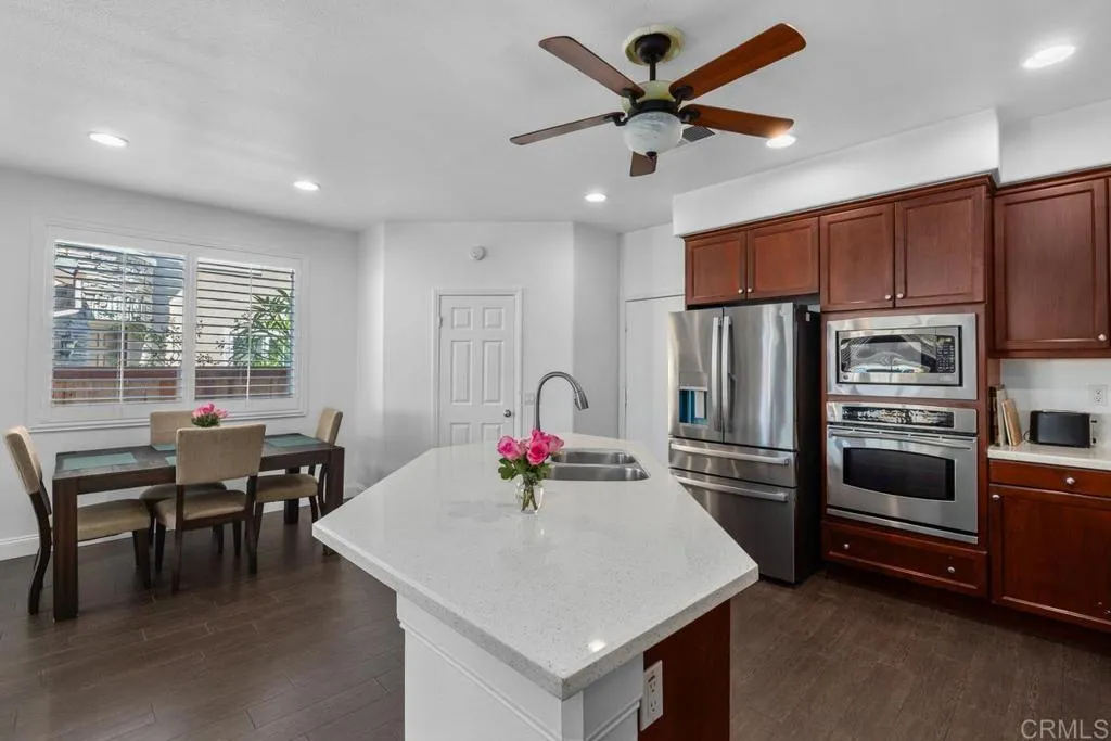 https://cdn.realtyfeed.com/cdn/127/307100947/54042be8728f063c3cdf531af6822748.webp