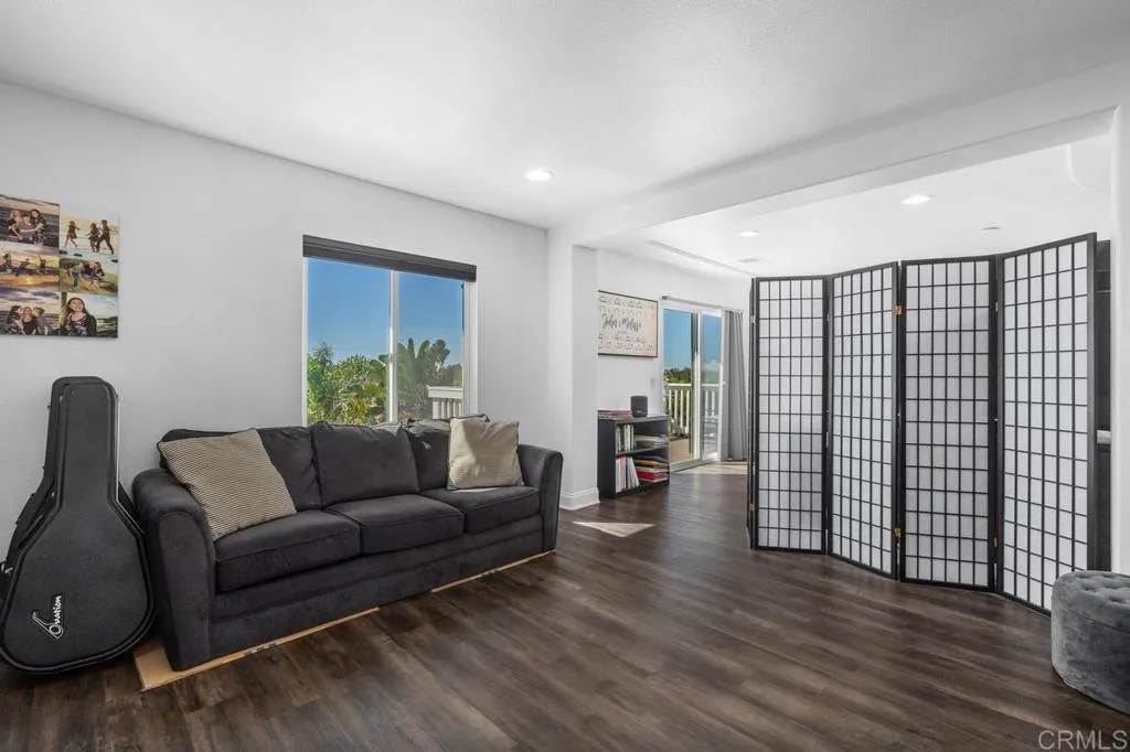 https://cdn.realtyfeed.com/cdn/127/307100947/e34304719aa8068f9d4aa29c343bcdc4.webp
