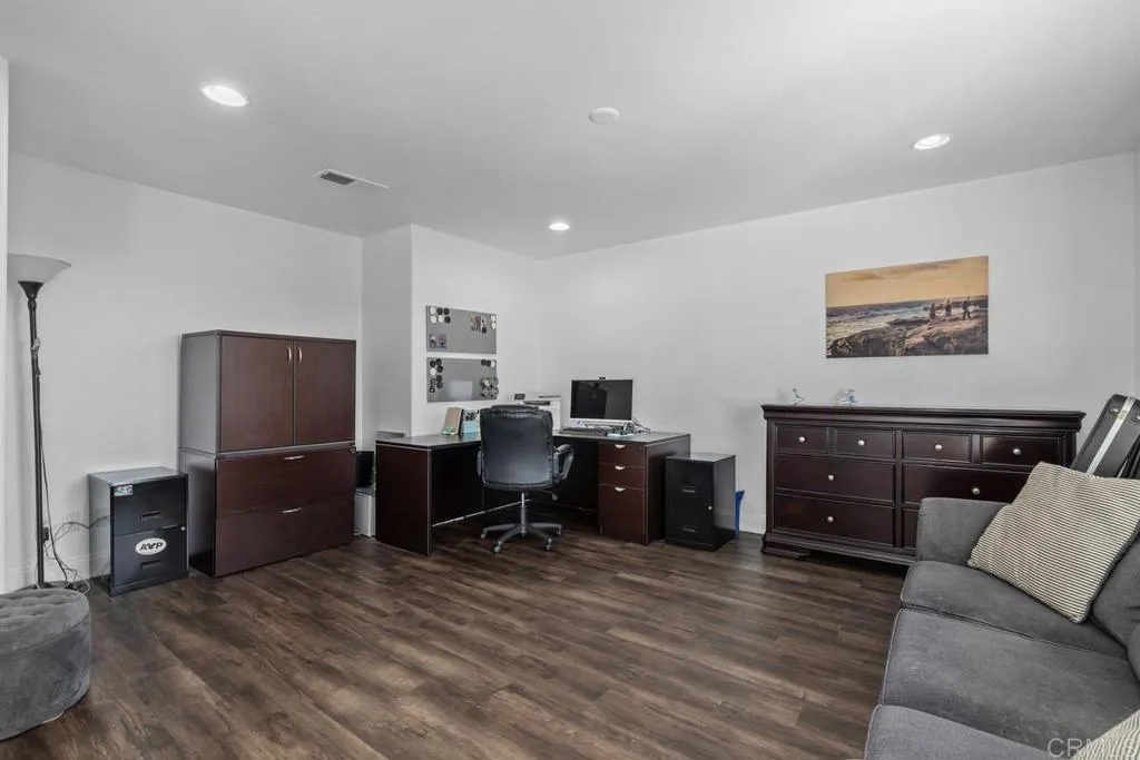 https://cdn.realtyfeed.com/cdn/127/307100947/ffe3d9a4f3454c404b4451f43f719779.webp