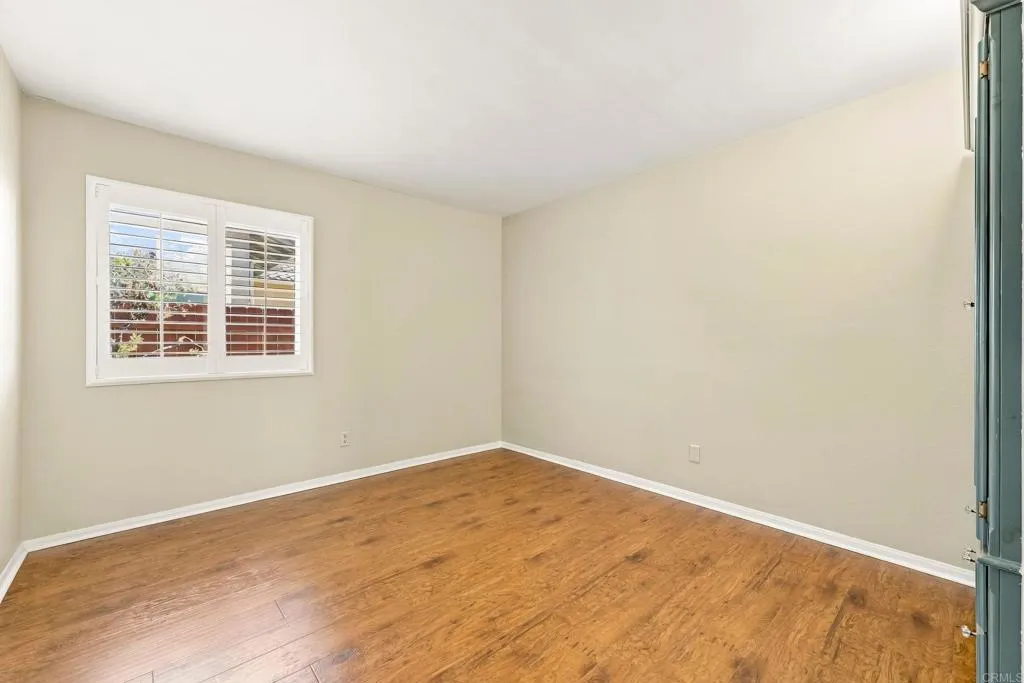 https://cdn.realtyfeed.com/cdn/127/307100948/50ba71e5bb7456c7f43cb406e15c6b65.webp