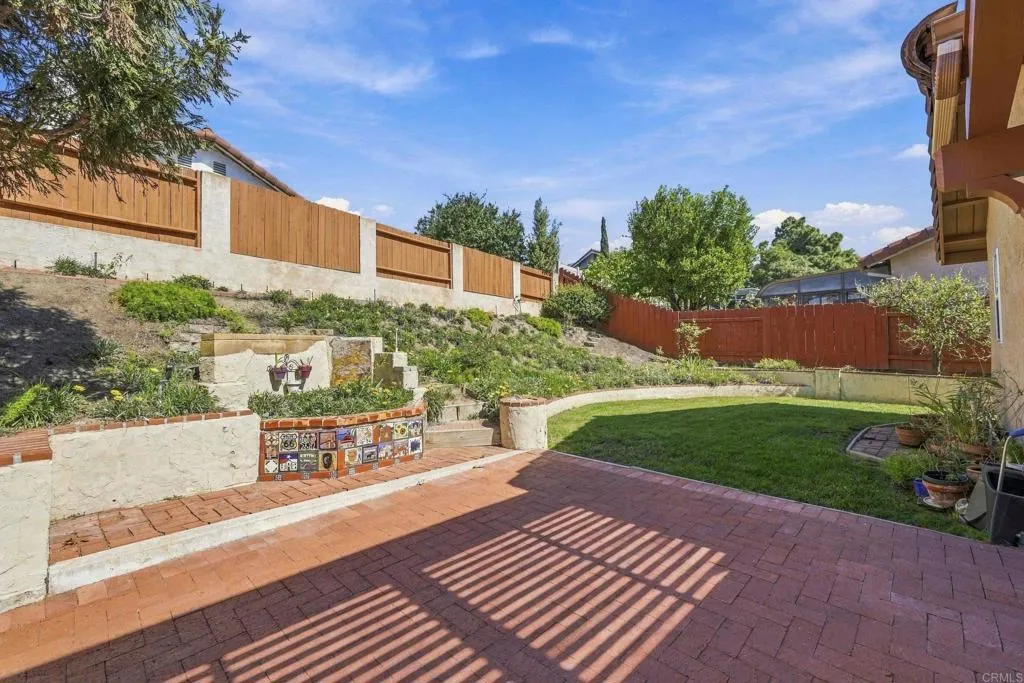 https://cdn.realtyfeed.com/cdn/127/307100948/9692152ecd3622ad5040ae23411a0ce7.webp
