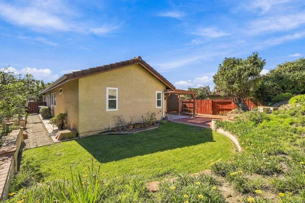 https://cdn.realtyfeed.com/cdn/127/307100948/d15b43a1f39ca5a8363c0ac8b72c43da.webp