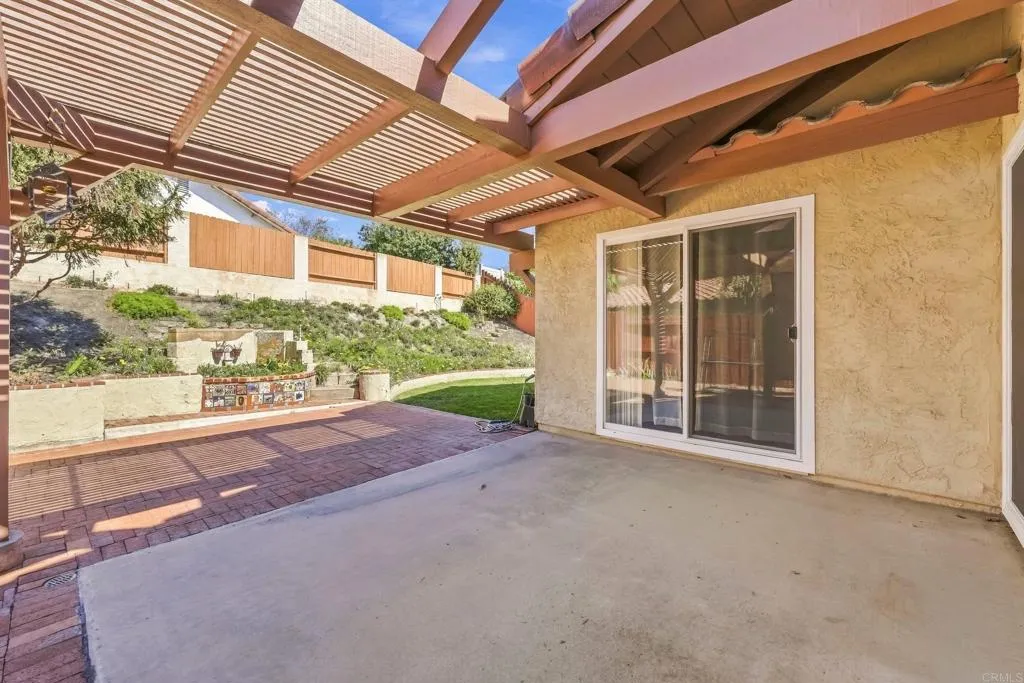 https://cdn.realtyfeed.com/cdn/127/307100948/f982ab0a08c36d56f642eb1a8808c2ec.webp