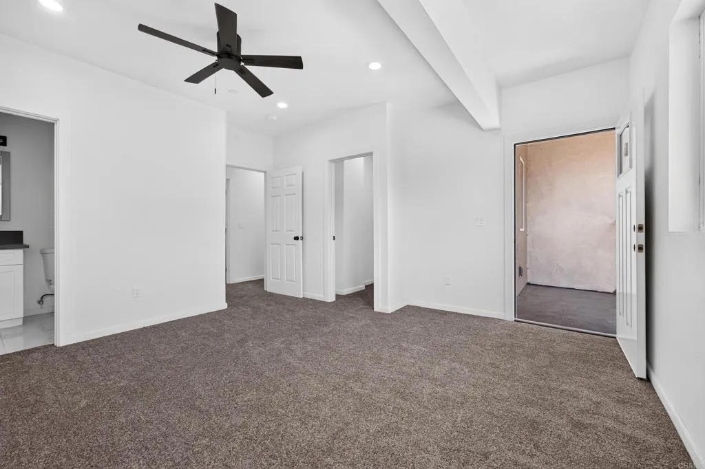 395 N 1St Street, El Cajon, CA 92021 395 N 1St Street, El Cajon, CA 92021