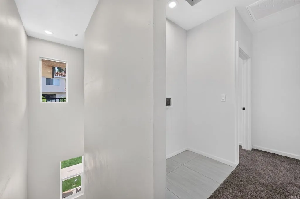395 N 1St Street, El Cajon, CA 92021 395 N 1St Street, El Cajon, CA 92021