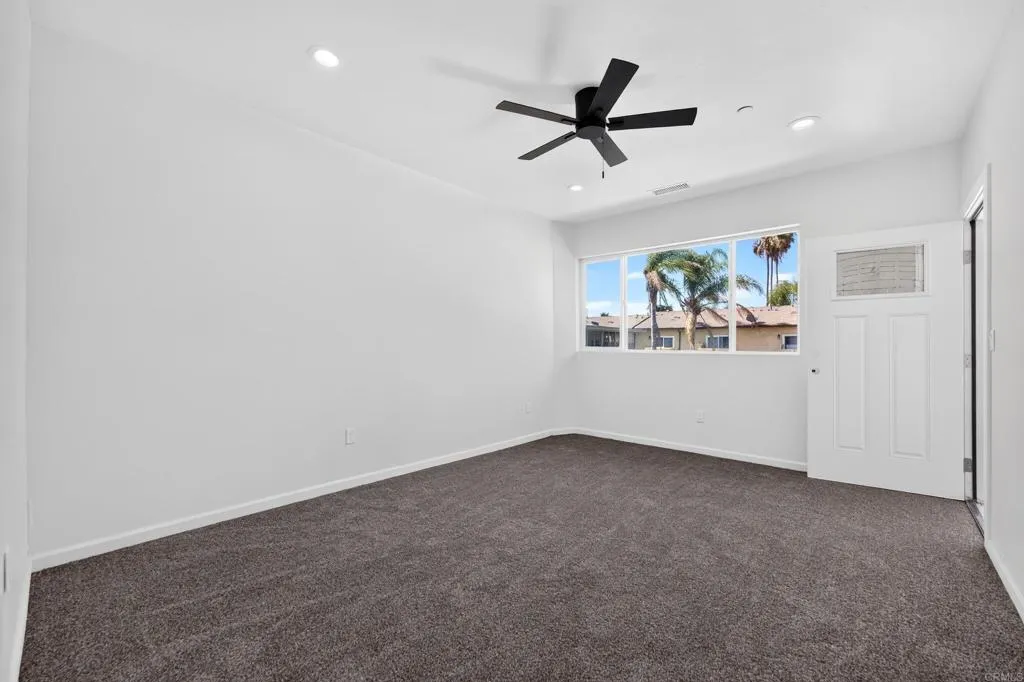 395 N 1St Street, El Cajon, CA 92021 395 N 1St Street, El Cajon, CA 92021