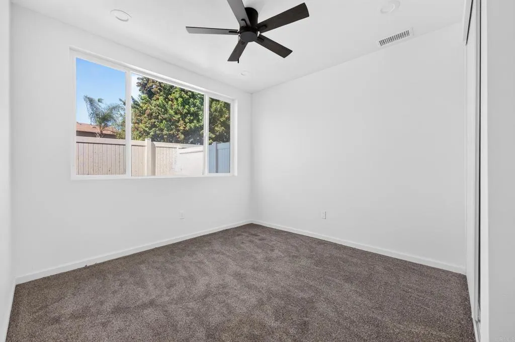 395 N 1St Street, El Cajon, CA 92021 395 N 1St Street, El Cajon, CA 92021
