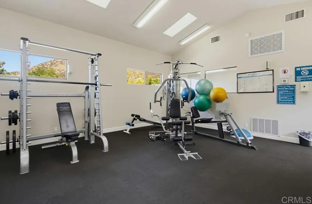 https://cdn.realtyfeed.com/cdn/127/307101007/7322ca02f272d567b8c4110b0027d236.webp