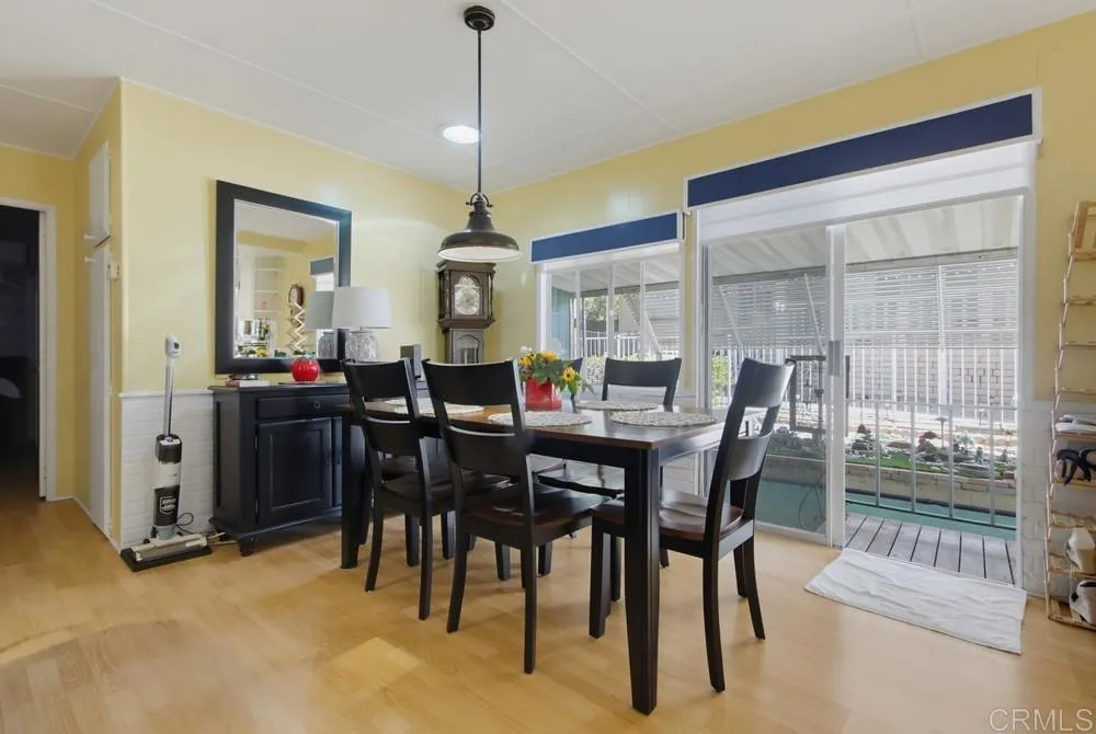 https://cdn.realtyfeed.com/cdn/127/307101007/c606f28da84670dace26ae95224257c2.webp