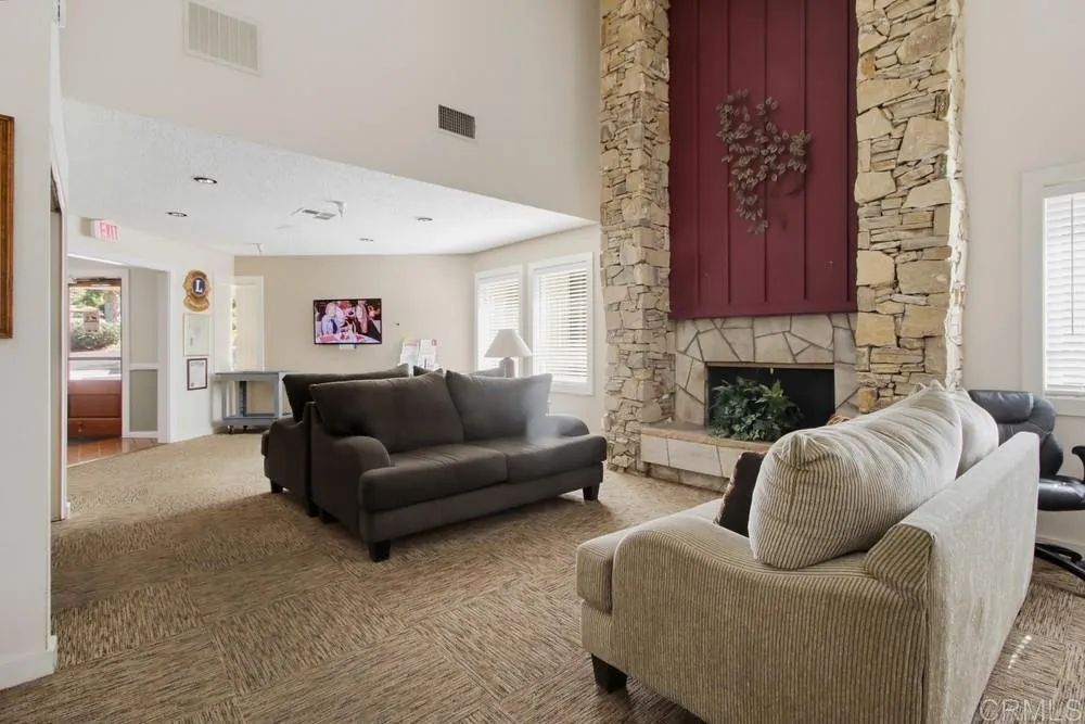 https://cdn.realtyfeed.com/cdn/127/307101007/ed452397a3489efde759be5c517a5e8f.webp