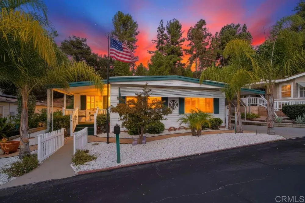 8975 Lawrence Welk Drive SPC 120