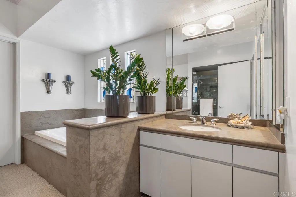 https://cdn.realtyfeed.com/cdn/127/307101075/024b7e40f05ab2c298f2c25003b901e8.webp