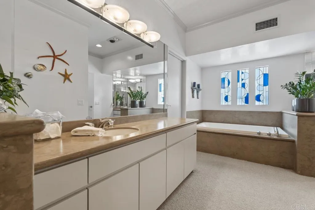 https://cdn.realtyfeed.com/cdn/127/307101075/04bfe1d8d668fe5fe0b29e92cbce0210.webp