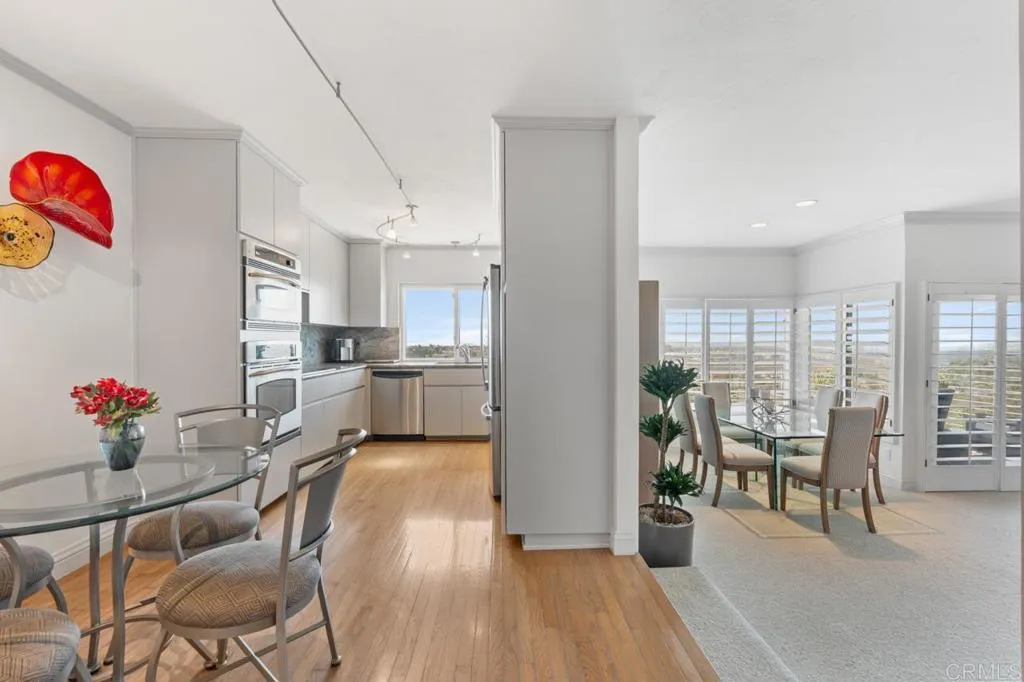 https://cdn.realtyfeed.com/cdn/127/307101075/a5ecf2d7e79041ffe2bb0af121dc52f2.webp