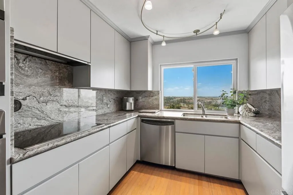 https://cdn.realtyfeed.com/cdn/127/307101075/abc1eaa784f245041b14c9a7d82e469d.webp