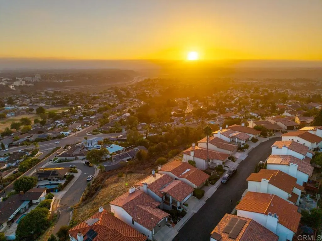 https://cdn.realtyfeed.com/cdn/127/307101075/c9c6d1c1e623714f7c03fadb479fff26.webp