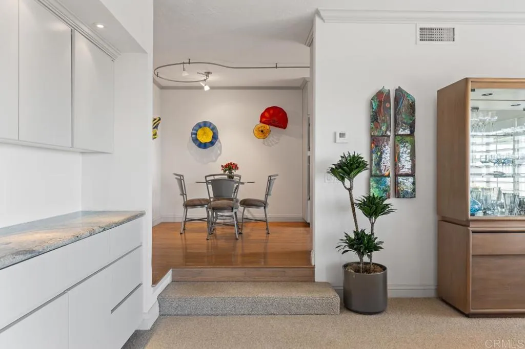 https://cdn.realtyfeed.com/cdn/127/307101075/e0e1d00c1386404679d683b9e06006e0.webp