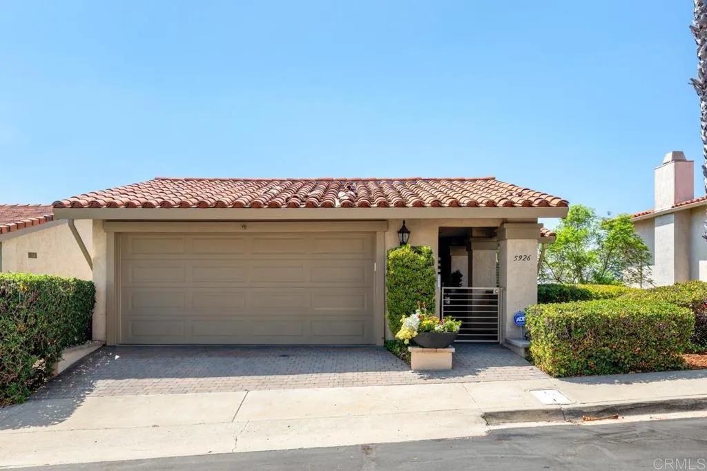 https://cdn.realtyfeed.com/cdn/127/307101075/e8d8f6615b0e7db993eba7436183fedd.webp
