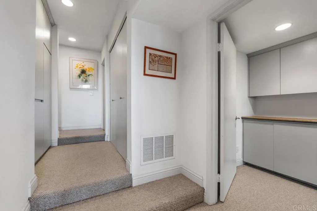 https://cdn.realtyfeed.com/cdn/127/307101075/f619c2fcd9dc9d77b6a3f75ae9a77b9e.webp
