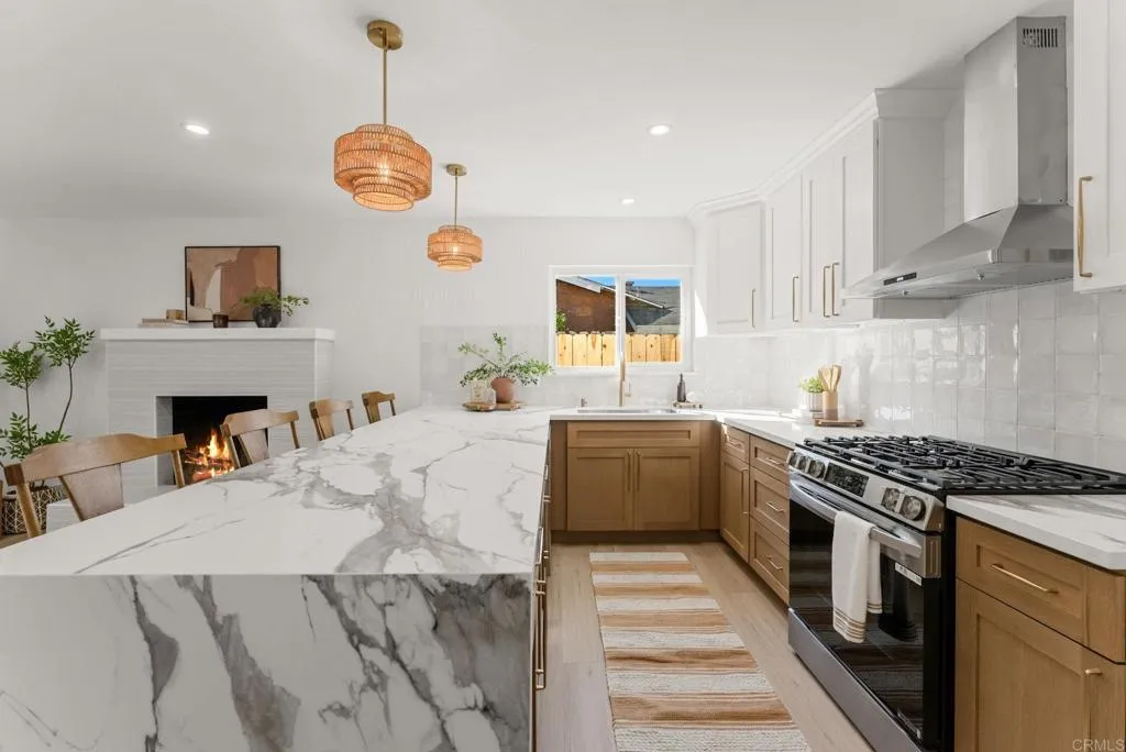 630 Ann Street, Oceanside, CA 92057 630 Ann Street, Oceanside, CA 92057