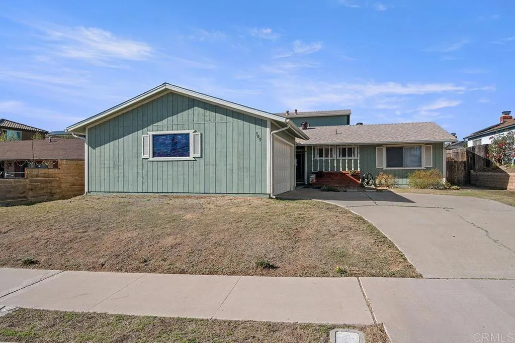 305 E Oxford Street, Chula Vista, CA 91911 - Photo 2 of 38, Chula Vista, CA