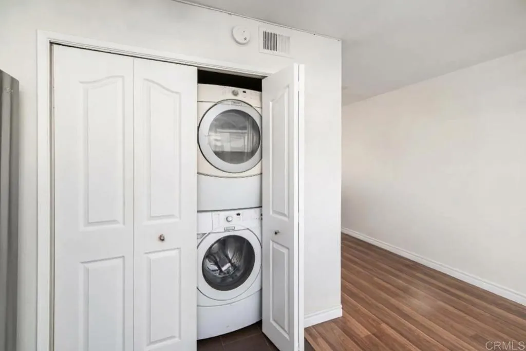 https://cdn.realtyfeed.com/cdn/127/307101129/c3d9e48589c97c02e148c0b4d032ec57.webp