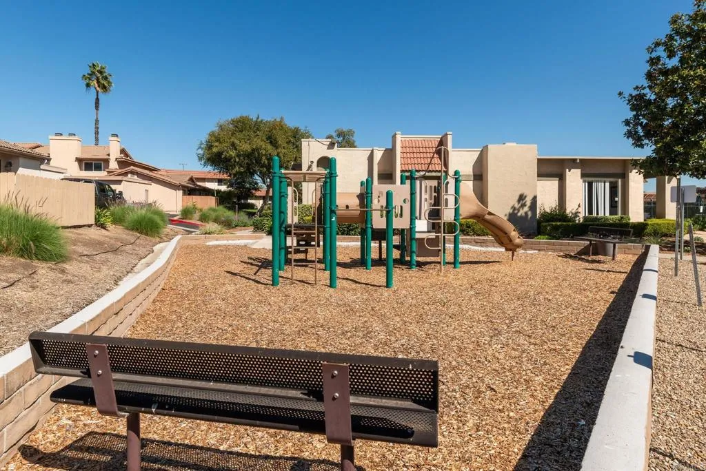 https://cdn.realtyfeed.com/cdn/127/307101129/cb835d4c407bec804bfc2101e0dbdb63.webp