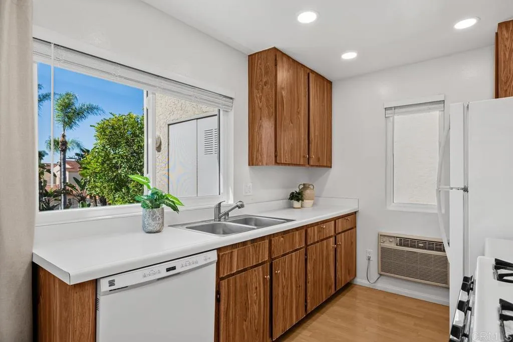 8405 Westmore Road, #84, San Diego, CA 92126 8405 Westmore Road, #84, San Diego, CA 92126