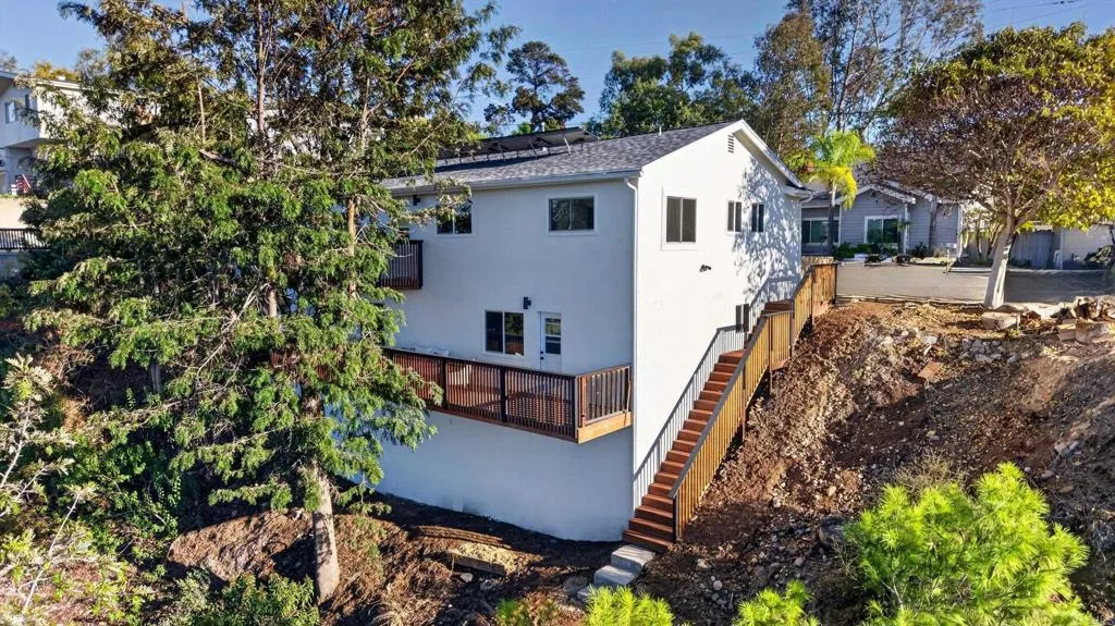 https://cdn.realtyfeed.com/cdn/127/307101131/05c1460b6010882493c868f3ef2668b2.webp
