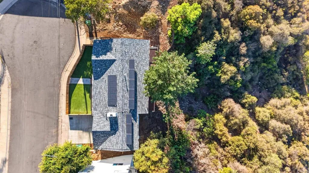 https://cdn.realtyfeed.com/cdn/127/307101131/c9040d38bd3b7dd9eb9194aa31e3ec9c.webp