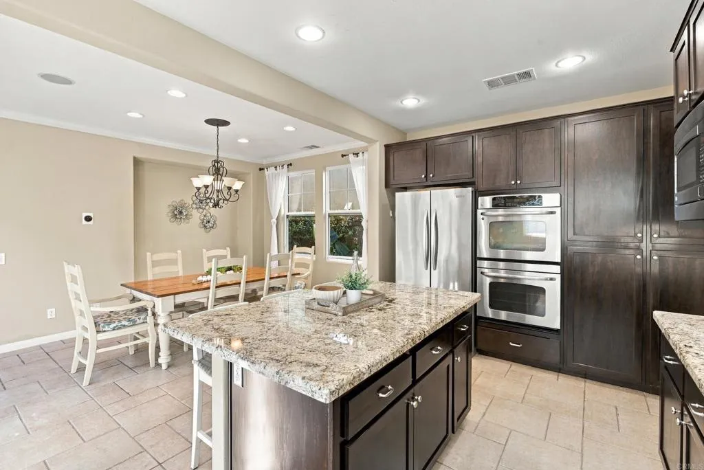 https://cdn.realtyfeed.com/cdn/127/307101203/0f92ccd56fc59823715db0a694885a4b.webp