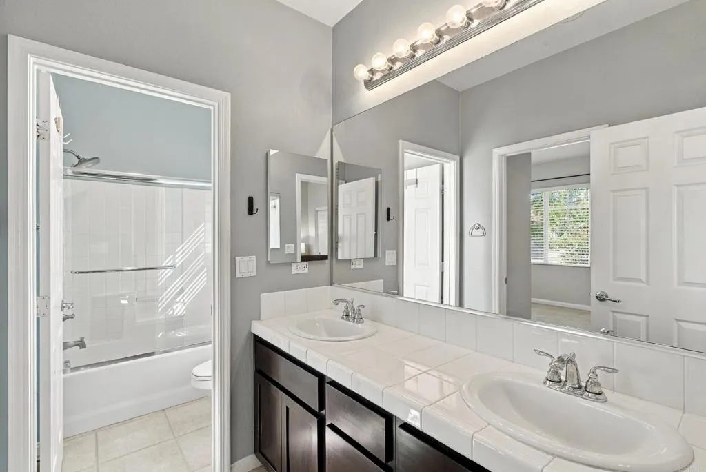 https://cdn.realtyfeed.com/cdn/127/307101203/17b5394c8854db9685e4374788a5bcd3.webp