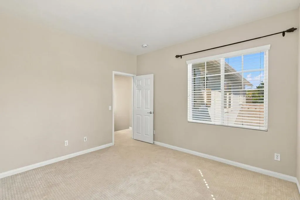 https://cdn.realtyfeed.com/cdn/127/307101203/7ae80a24437de4695ecd933bebe626de.webp