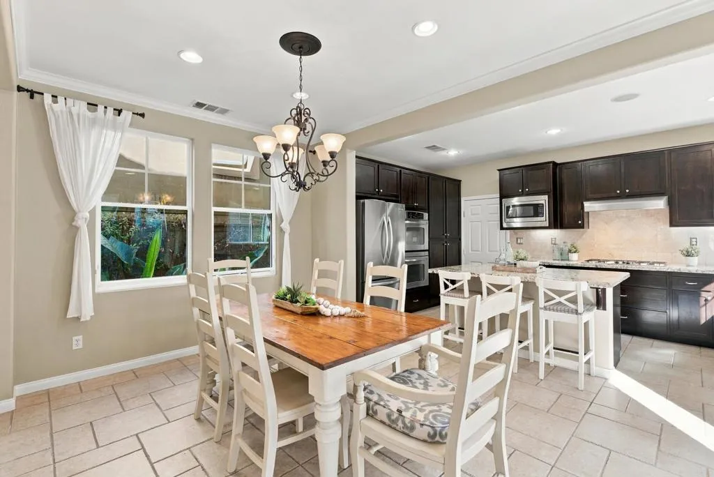 https://cdn.realtyfeed.com/cdn/127/307101203/a32a7f300b41d624e7c3f2f3dbbbc7b1.webp