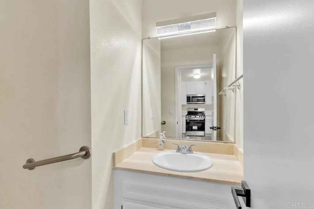 https://cdn.realtyfeed.com/cdn/127/307101221/552f80de6893373963cc22ca9d70d375.webp