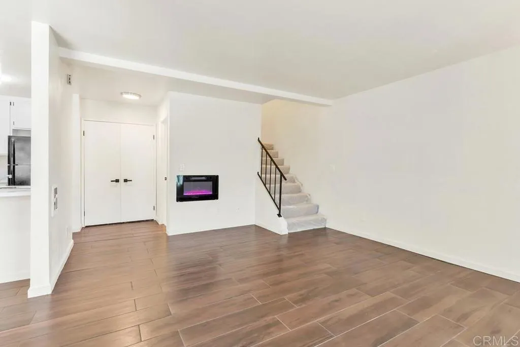 https://cdn.realtyfeed.com/cdn/127/307101221/601bb02f5c93bd97045560286397ced2.webp